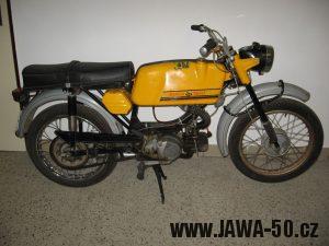 Motocykl Jawa 50 typ 23 Golden Sport (Mustang) - třetí generace vývozního motocyklu do Západního Německa (NSR)