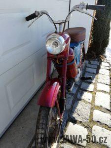 Motocykl Jawa 550 Pionýr (pařez) z roku 1956 v původním originálním stavu